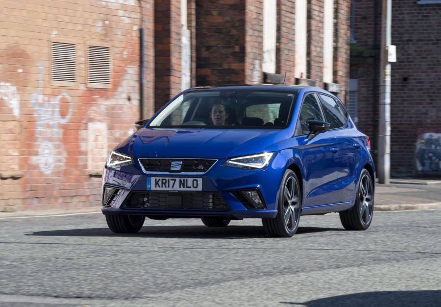  Seat Ibiza FR 2017 года  (UK) (фото 13 из 40)